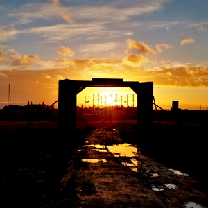 Porte dans un champ - Belgique  - collection de photos clin d'oeil, catégorie paysages